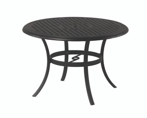 Classic 42" Round Dining Table
