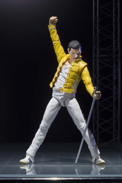 Bandai SH Figurarts Freddie Mercury Premium Action Figure