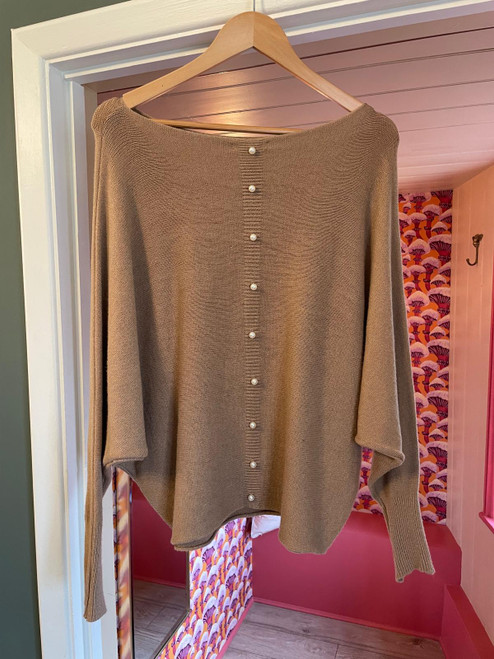 Pearl Back Batwing Jumper ~ Camel