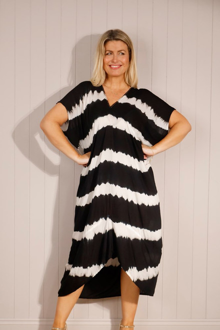 Goose Island - Tie Dye Beaded Kaftan ~ Black
