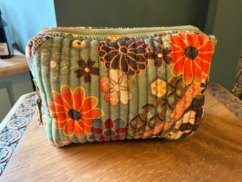 70s Kaleidoscope FI Quilted Printed Wash Bag