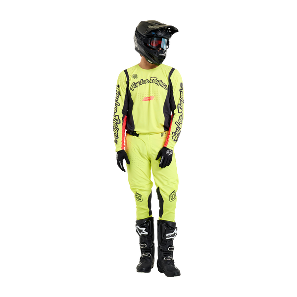 Troy Lee Designs 2025 Fall Se Pro Kit Combo - Roam Glo Yellow Troy Lee Designs 2025 Fall Se Pro Kit Combo - Roam Glo Yellow