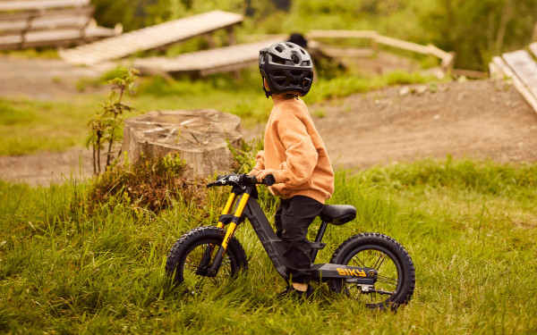 Berg Biky Cross Kids Balance Bike - Handbrake - Grey