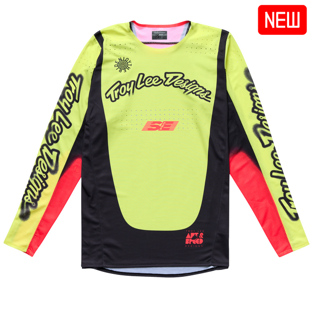 Troy Lee Designs 2025 Fall SE Pro Jersey - Roam Glo Yellow Troy Lee Designs 2025 Fall SE Pro Jersey - Roam Glo Yellow