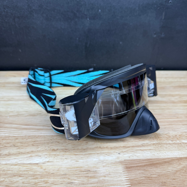 O-Frame 2.0 Factory Prepped Roll-Off Goggle - Black / Turquoise O-Frame 2.0 Factory Prepped Roll-Off Goggle - Black / Turquoise