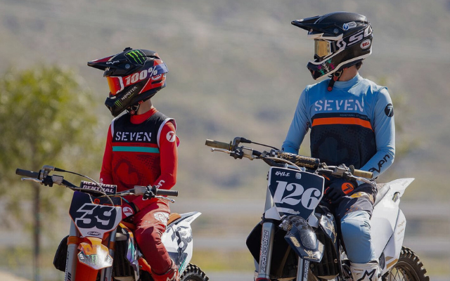 What Gear Do You Need for Motocross? - Risk Racing