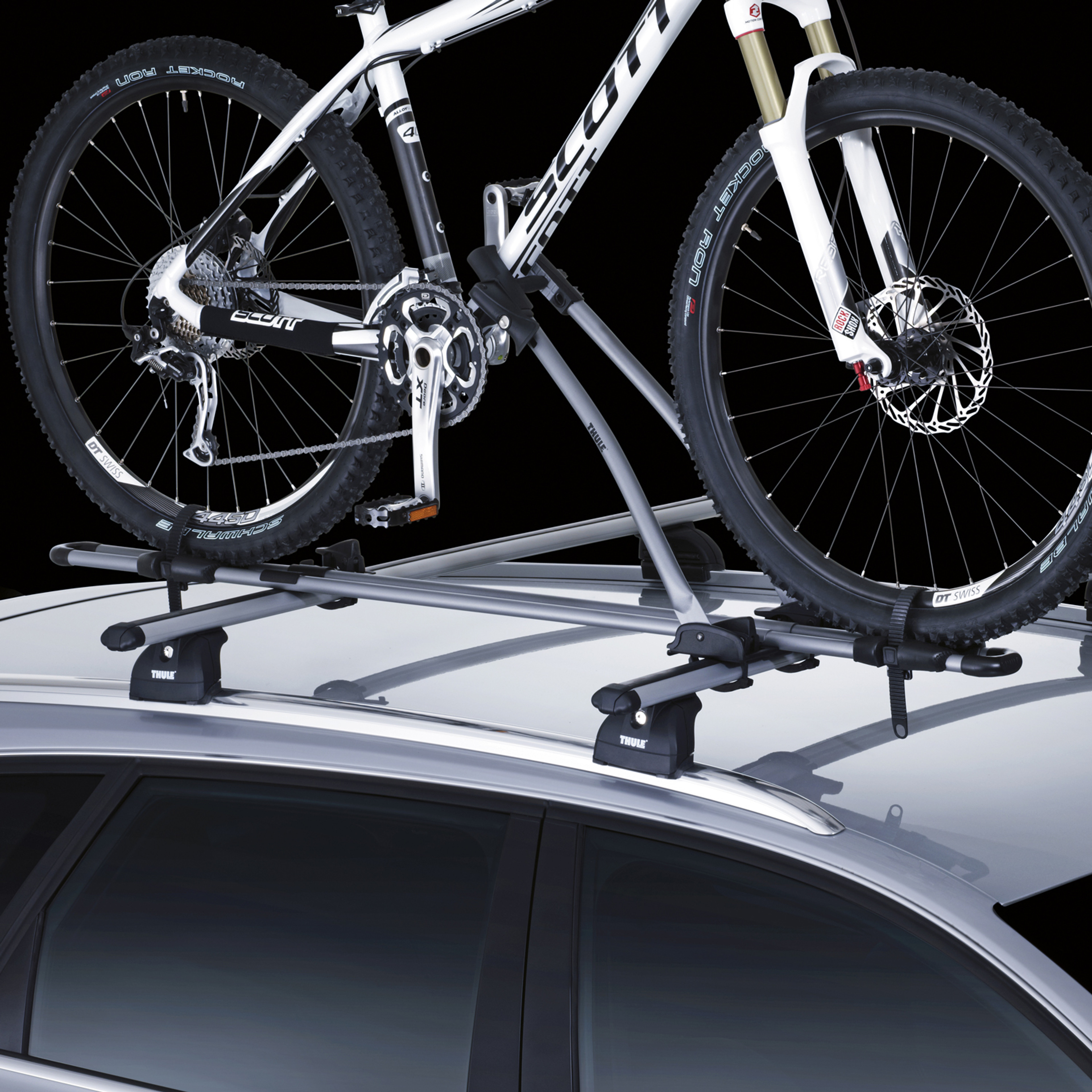 Thule FreeRide 532 Roof Mount Cycle Carrier
