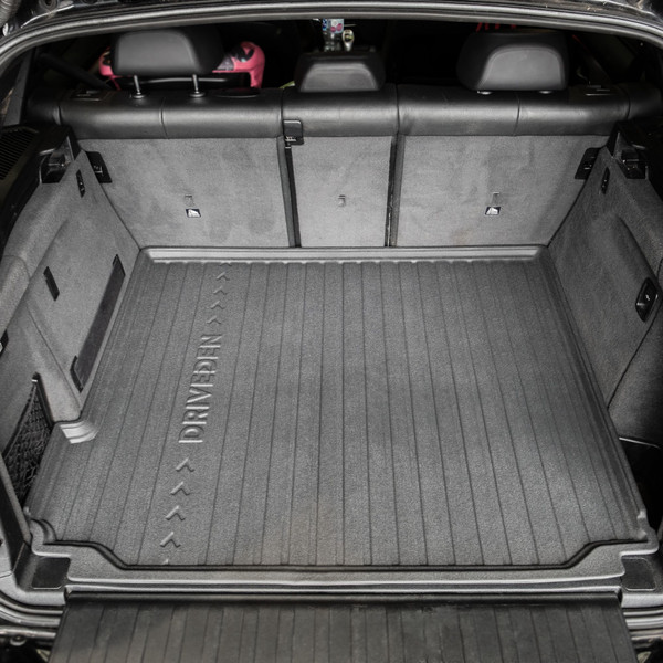 DriveDen Custom-Fit Rubber Boot Mat to fit BMW X5 (F15) 2013 - 2018