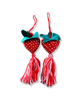 Embroidered Strawberry Fruit Wool Felt Yarn Ornament  Pom Pom Bag Embellishment Embroidered Strawberry Fruit Wool Felt Yarn Ornament  Pom Pom Bag Embellishment