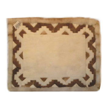 Alpaca Fur Rug Zig Zag Edges 22" x 32" - Design 07 Alpaca Fur Rug Zig Zag Edges 22" x 32" - Design 07