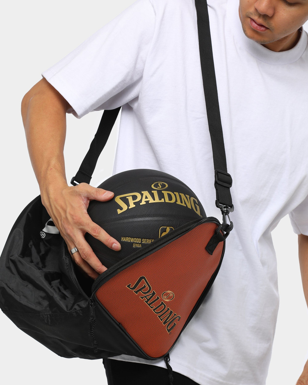 Sac d'équipement de basket-ball en maille Spalding