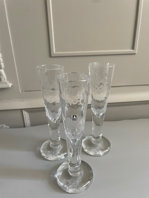 Tre rejäla snapsglas, Pukeberg ”Rustic”