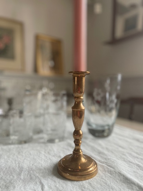 Ljusstake i malm, höjd 18,4 cm