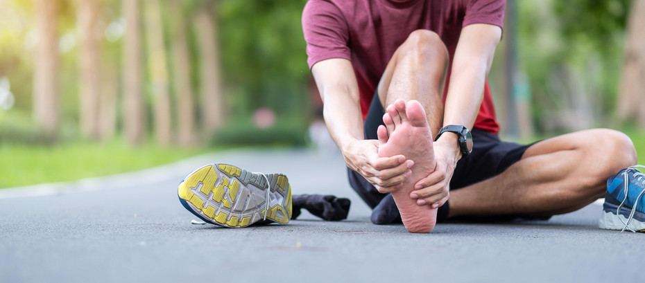 Plantar Fasciitis: What is it & How to Relieve Pain?