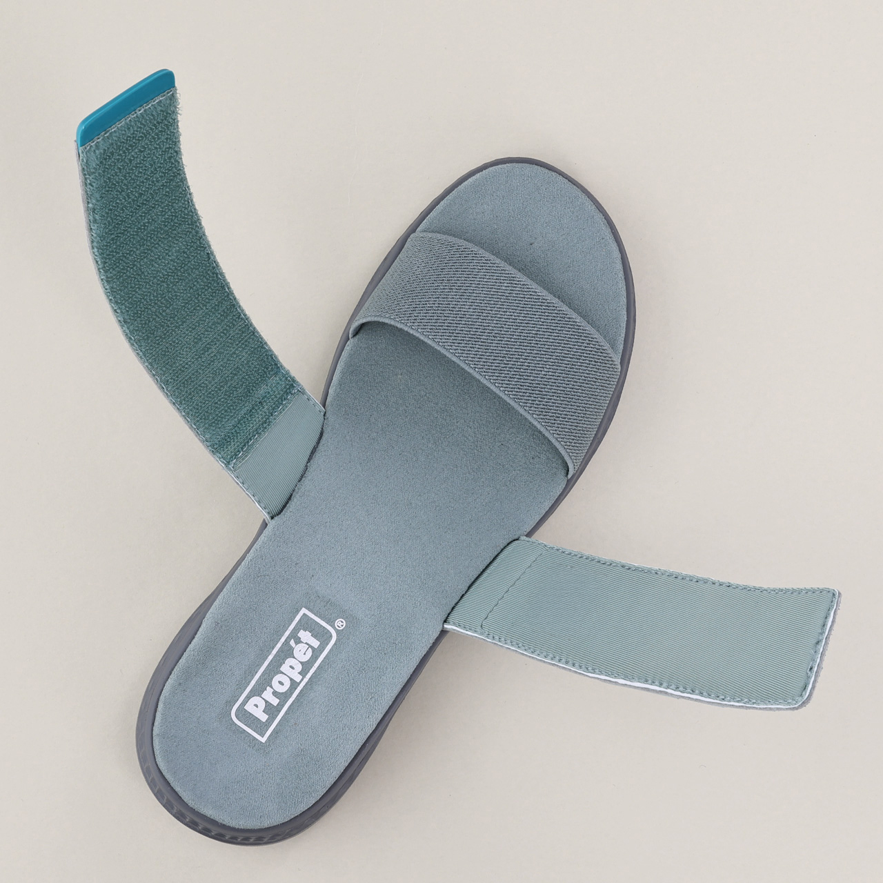 Hook-and-loop strap plus a stretchable elastic strap provides a secure, customizable fit