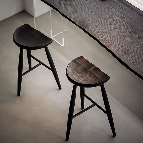 Elin Wooden High Bar Stool Modern Style in Living Room Setting Scenario Image