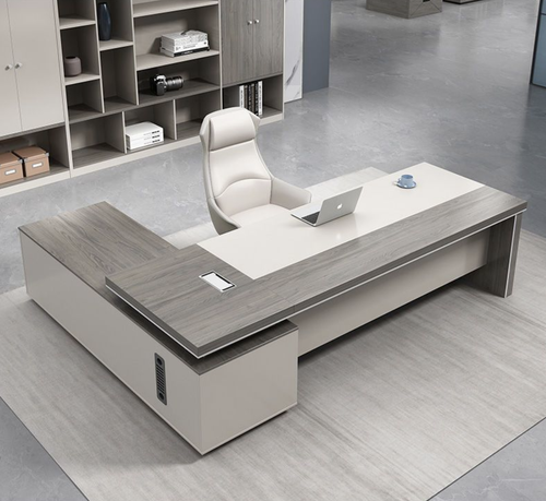 Eldric Director Table Lateral View A