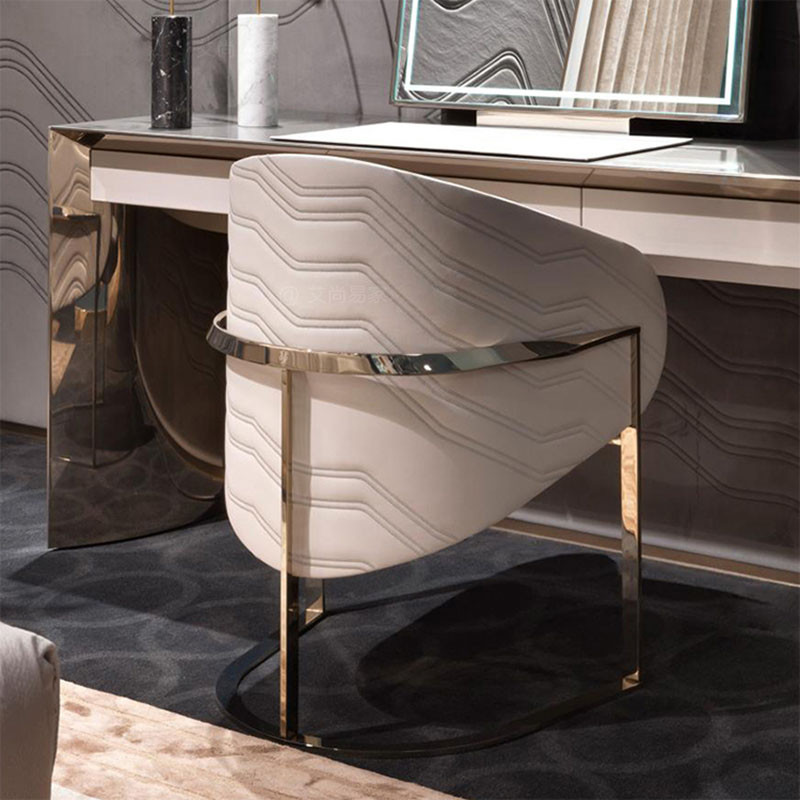 Sayla Leather Chair Modern Style