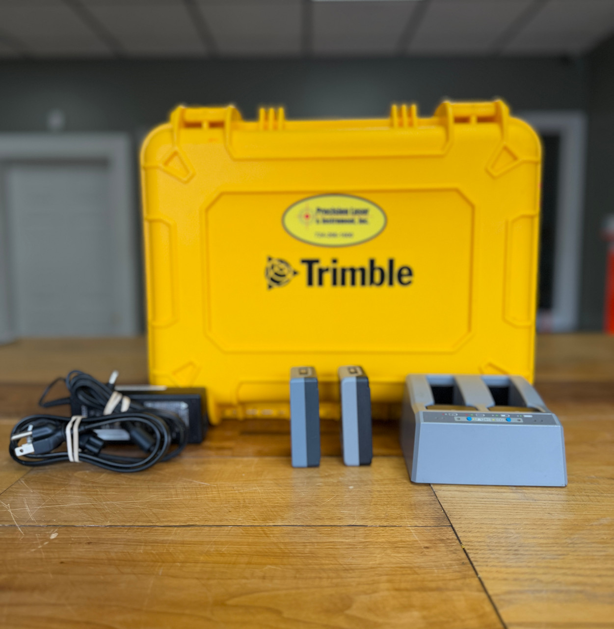 Pre Owned Trimble R12 (SN: 5948F00774)