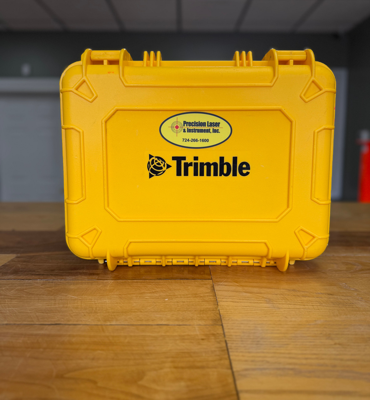 Pre Owned Trimble R12 (SN: 5948F00774)