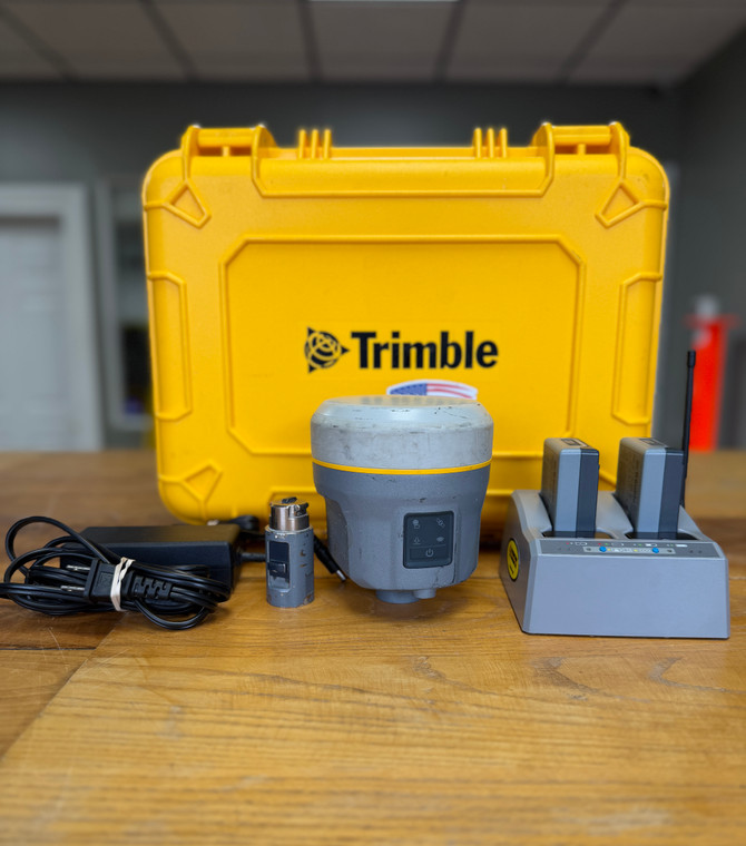 Pre Owned Trimble R12 (SN:6047F00297)