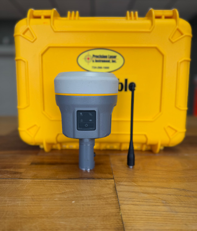 Pre Owned Trimble R12 (SN: 5948F00774)