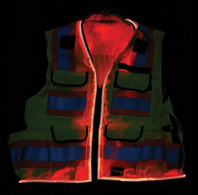 アイレネ　Emergency Light Vest 8265-Lighted Safety Utility Vest, ANSI/ISEA Class 2 - SECO
