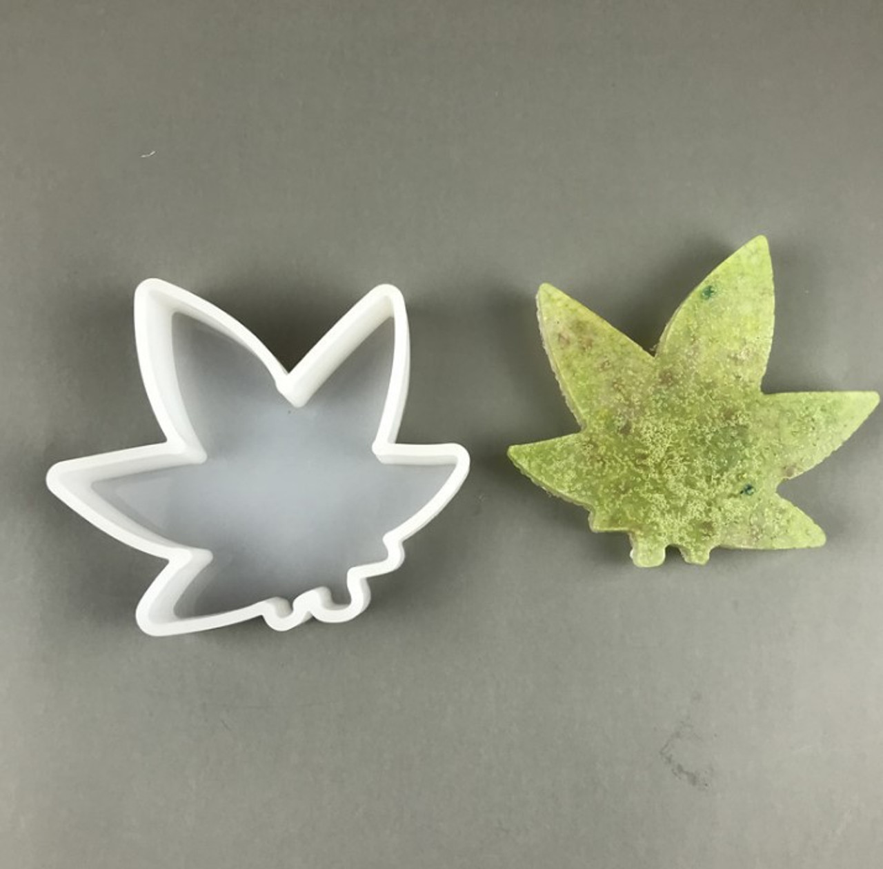 Marijuana Leaf Freshie Mold - PolyGlitter