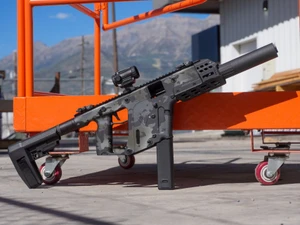 KRISS Vector SDP Gen II 9mm suppressed package with CAT MOB and Holosun ARO EVO, side view