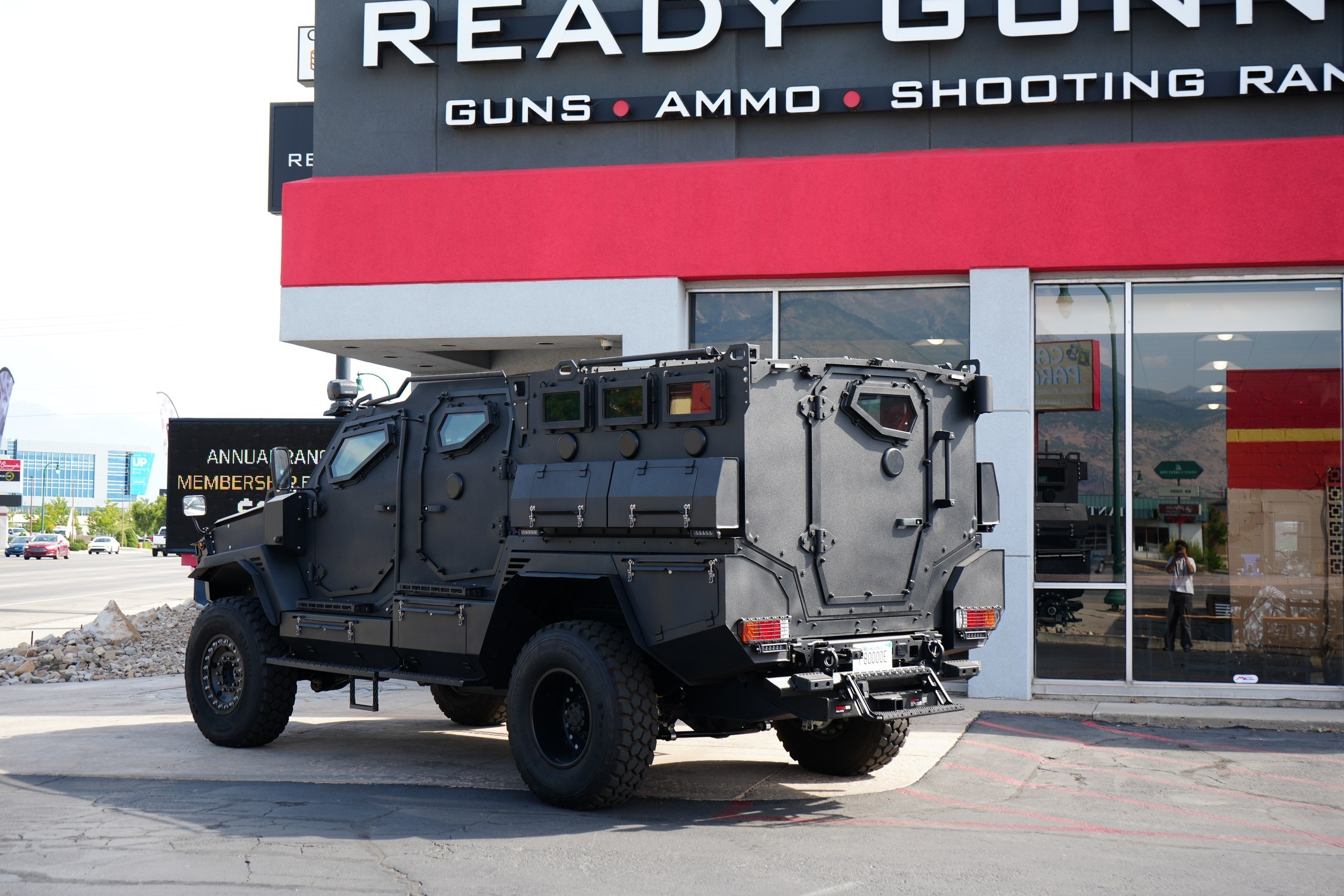 Ready Gunner Renegade APC rear exterior