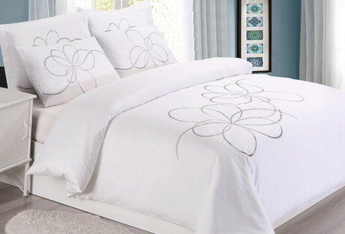 White Grey Elegance Linen Set