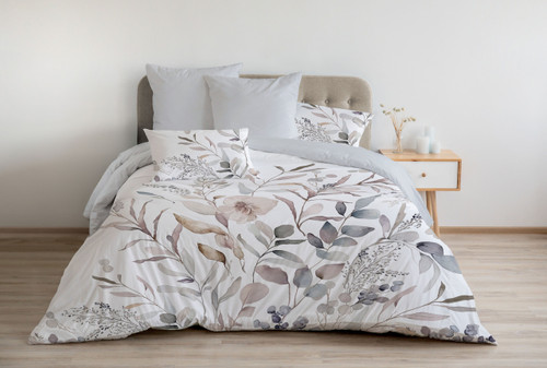 Lilac Meadows Linen Set