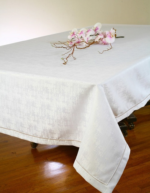 European Orion Embroiderd Hem Tablecloth
