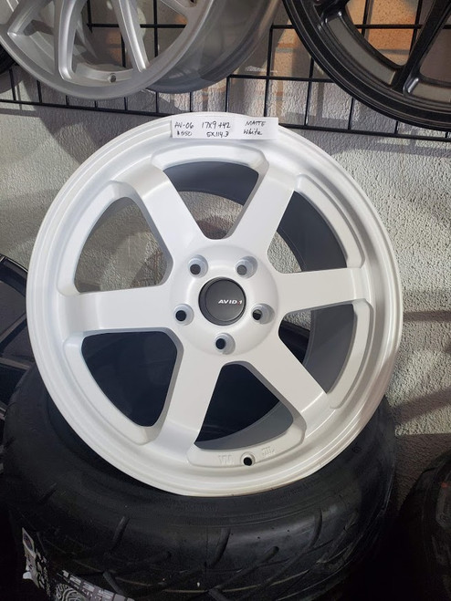 AVID 1 AV06 18x9.5 5X100 +38 Matte White