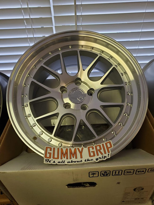 Aodhan DS06 18x9.5 5x100 +30 Silver w/ Machined Face