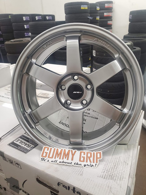 AVID 1 AV06 18x8 5X114.3 +35 Hyper Black