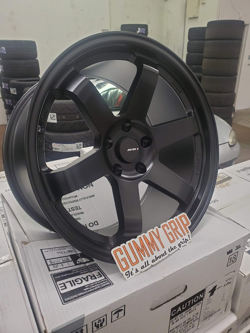 AVID 1 AV06 18x9.5 5X114.3 +18 Matte Black