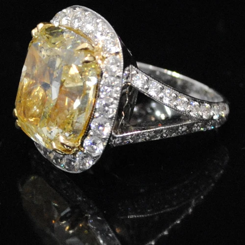 Platinum 14ct Diamond Ring Fancy Yellow GIA Cushion Cut Beautiful 15.1g