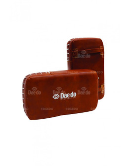 IRANIAN OVAL KICKING SHIELD