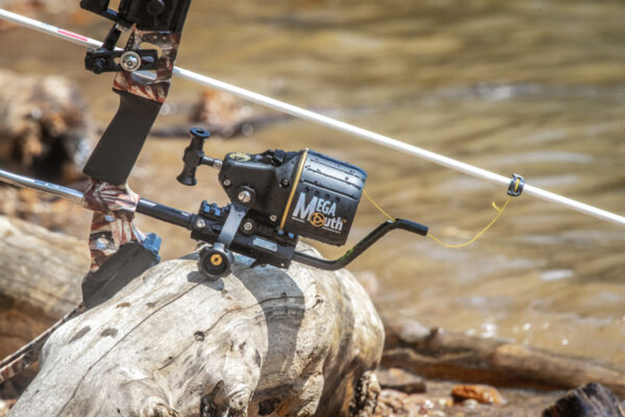 MegaMouth® 2.0 with NEW Hex Thru-tube Rod and Lever-lock Pic Mount by AMS  Bowfishing