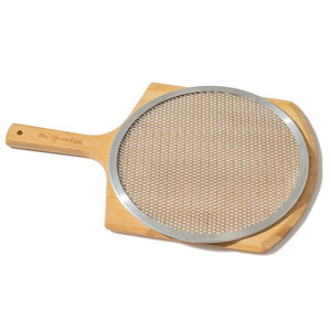 Bamboo Pizza Peel and Aluminum Pizza Screen by Big Green Egg Bamboo Pizza Peel and Aluminum Pizza Screen by Big Green Egg