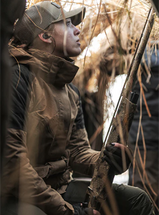 The New King of the Blind: Beretta AX800 Suprema Full Review & Buyer's Guide