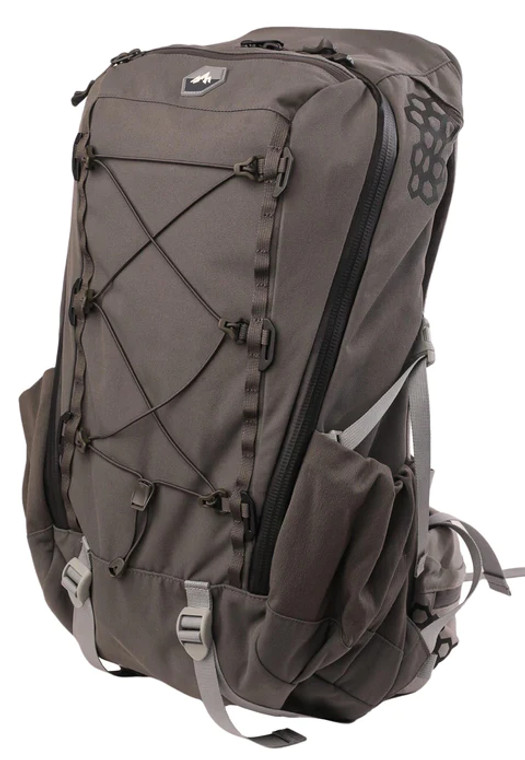 Chisos 2200ci Day Pack in Beluga by Pnuma