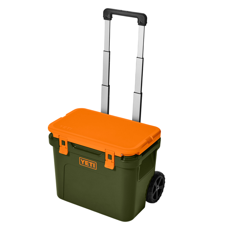 Roadie 32 Wheeled Cooler by YETI