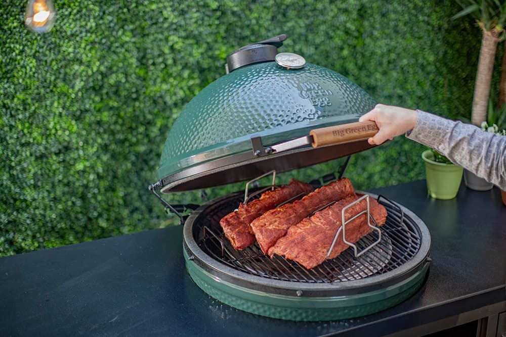 Competition-style pork ribs with smoke ring