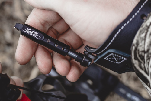 Nemesis Swivel Stem Release by B3 Archery