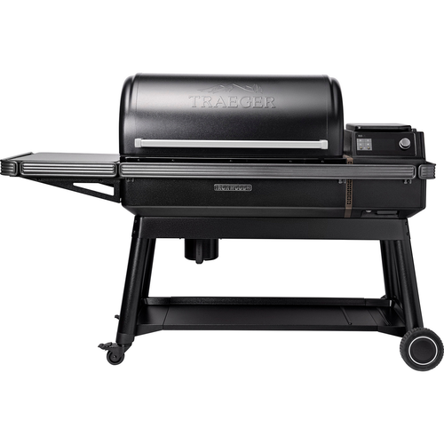 Ironwood XL Pellet Grill by Traeger
