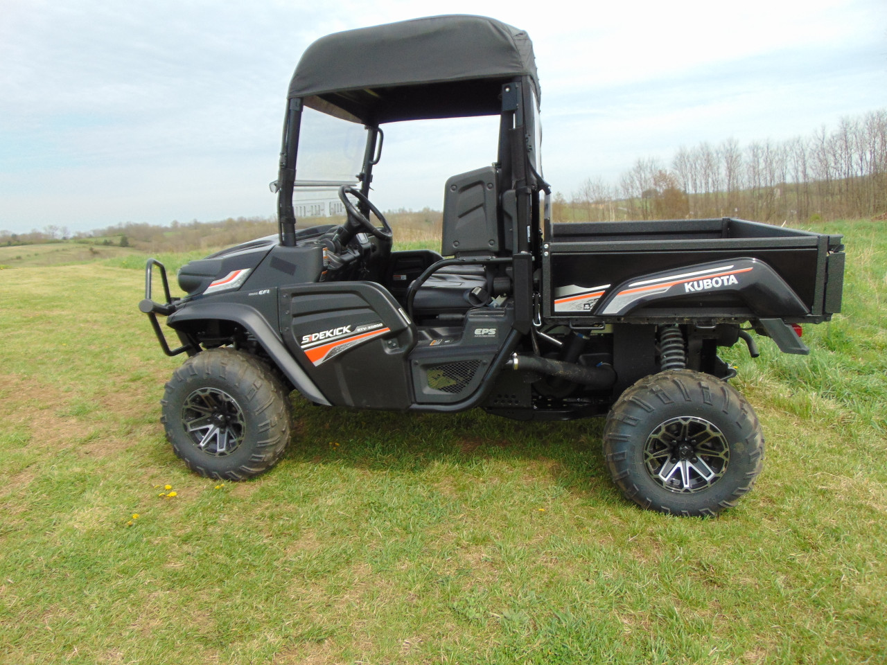 3 Star side x side Kubota RTV XG850 soft top side view