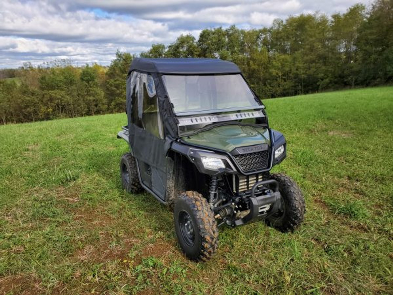3 Star side x side Honda Pioneer 500/520 doors and rear window front angle view