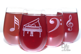 Music inspired wine glass set by Design Imagery Engraving